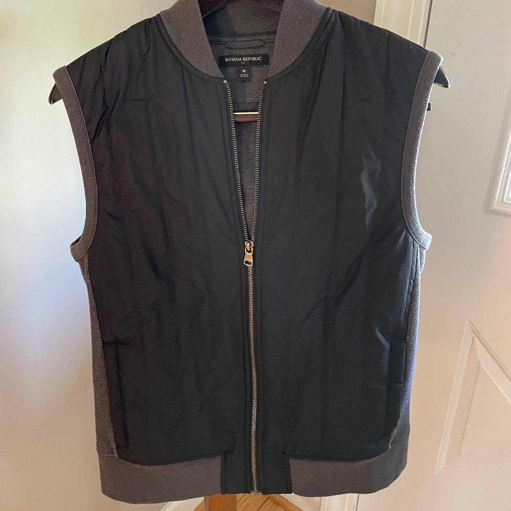 Banana Republic Black / Gray Cotton Zip Vest Medium